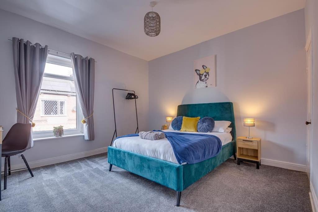 Liquorice Lodge- 2 Bed & Parking Castleford