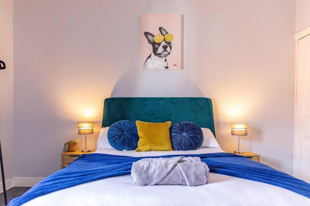 Liquorice Lodge- 2 Bed & Parking Castleford